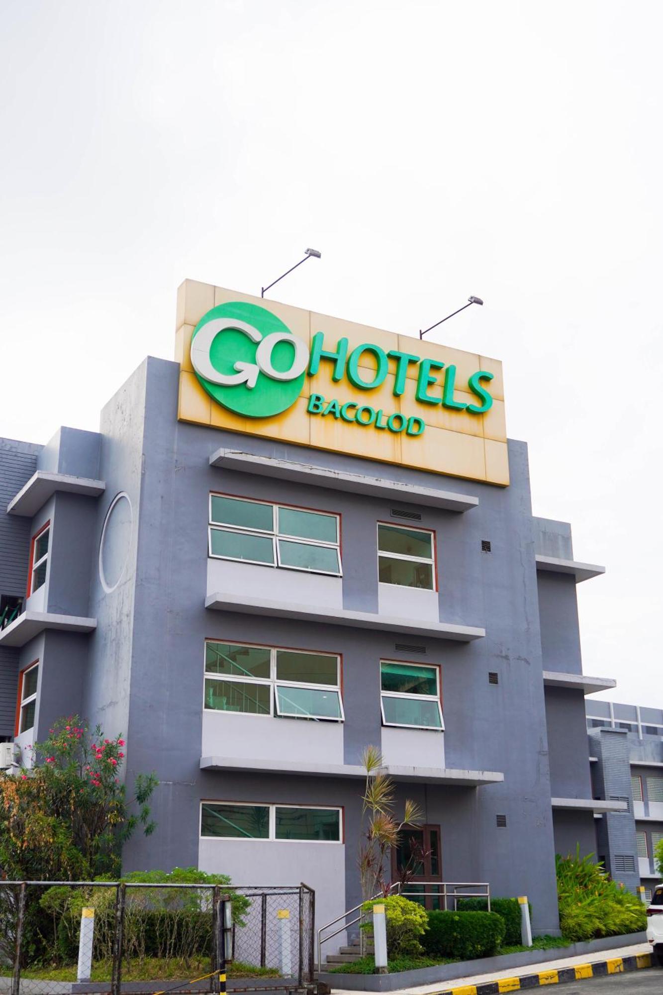 Go Hotels Bacolod Esterno foto